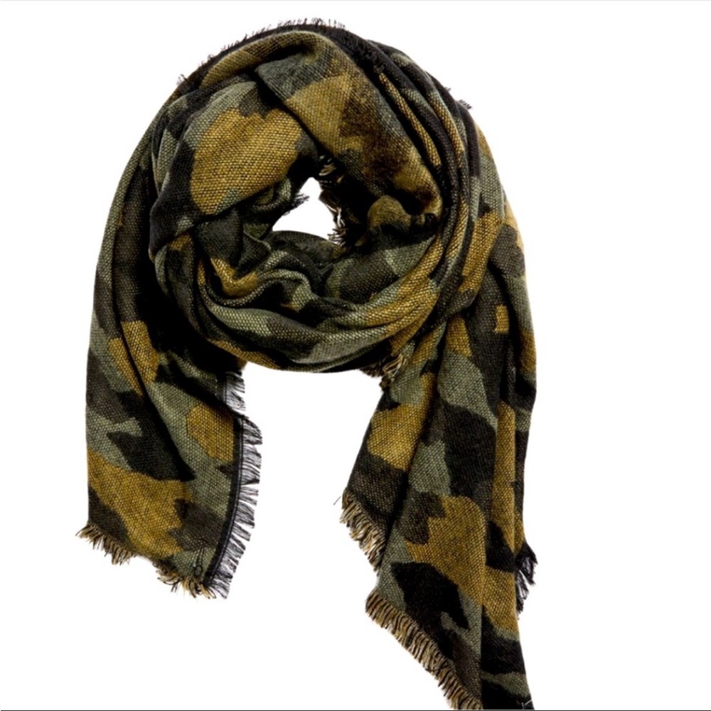 Large camo blanket scarf